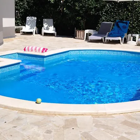 Appartement Pool Retreat Pula