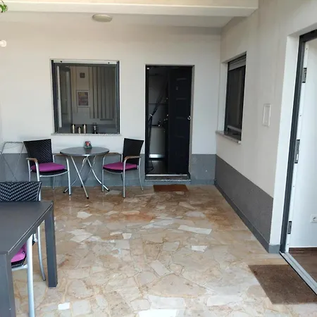 Appartement Pool Retreat