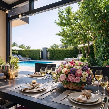 Pool Retreat * 普拉
